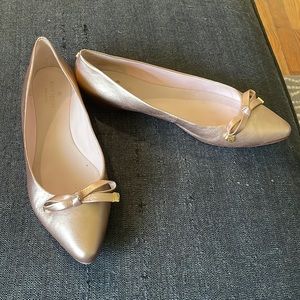 Kate Spade size 9 rose gold flats, in excellent condition